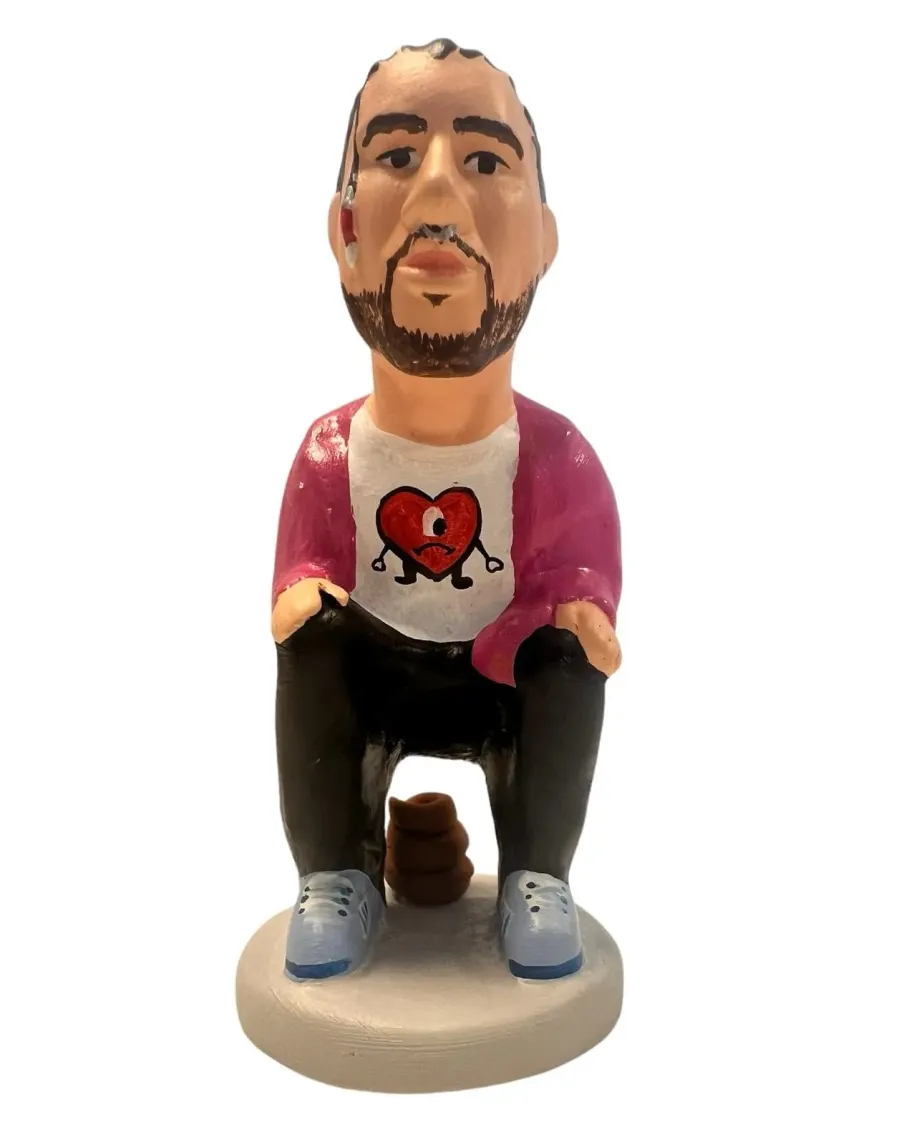 Figura de Caganer Bad Bunny de Alta Calidad - Compra Ahora