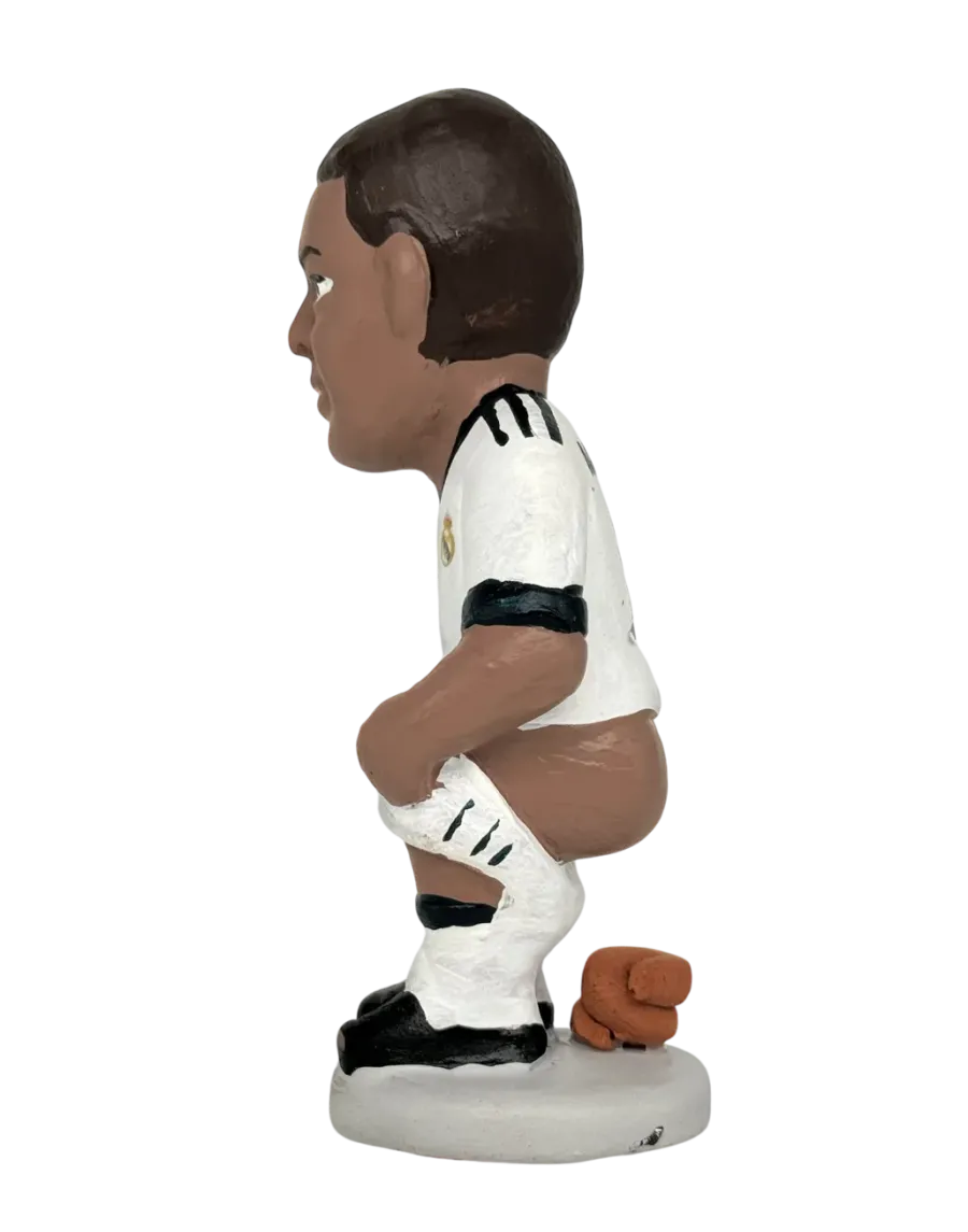 Compra tu Caganer de Kylian Mbappé - Calidad Artesanal y Tradicional